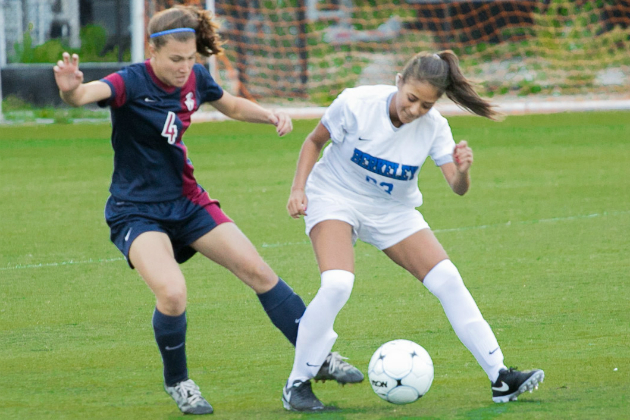 Women's soccer team drops Hudson Valley Intercollegiate Athletic Conference match to Panthers on Saturday afternoon